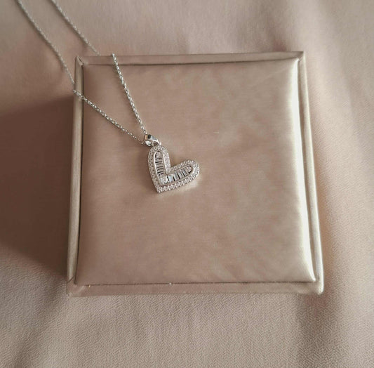 Edelstahlkette mit Herz-Anhänger