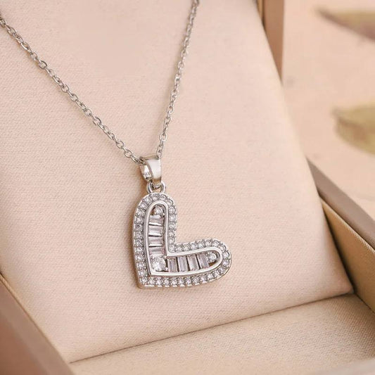 elegante Herzkette mit Zirkonia