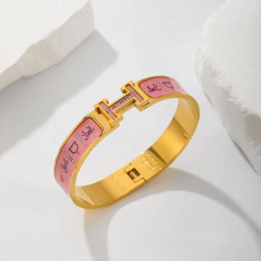 Armreif mit Symbolen & H“ – Rosé vergoldet