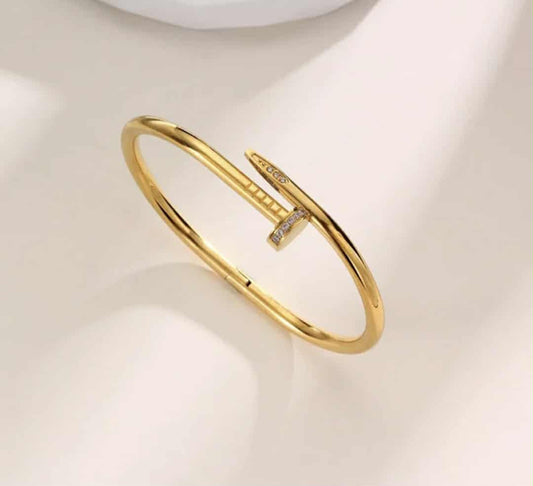 Armreif in Nageloptik mit Zirkonia