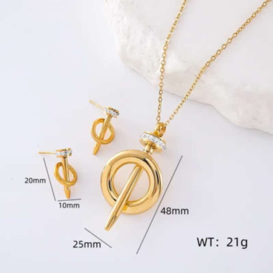 Schmuckset mit Kette und Ohrsteckern