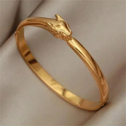 Eleganter Armreif – Edelstahl, 18K vergoldet, Panther-Design
