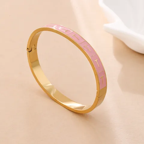 Zart-rosanes Armreif