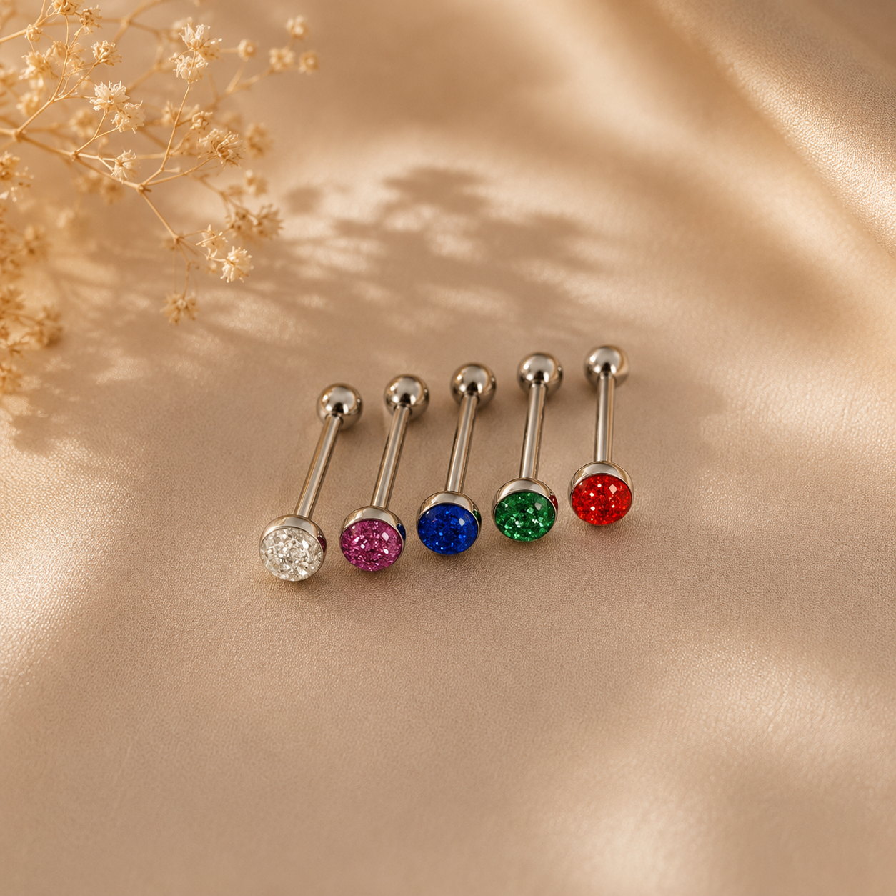 Hochwertiges Edelstahl Zungenpiercing mit Glitzerkugel. Langlebig, nickelfrei, glanzbeständig und wasserfest.